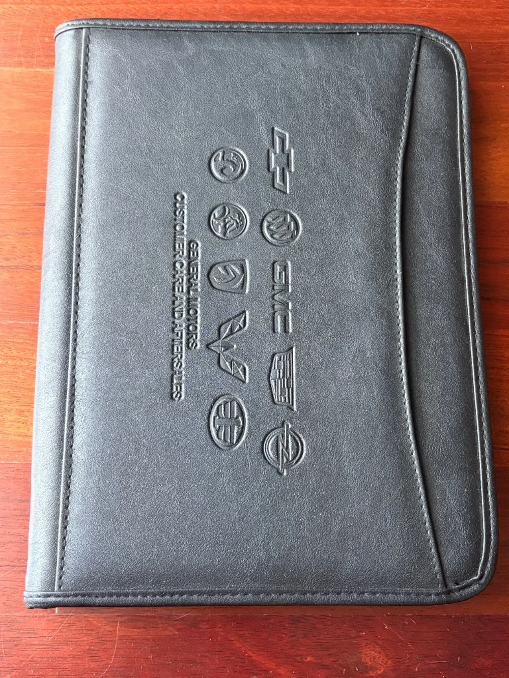 General Motors Automotive Collectible Portfolio Padfolio - 10 Global Brand Logos